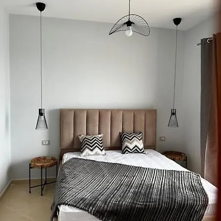 Apartment Roma *